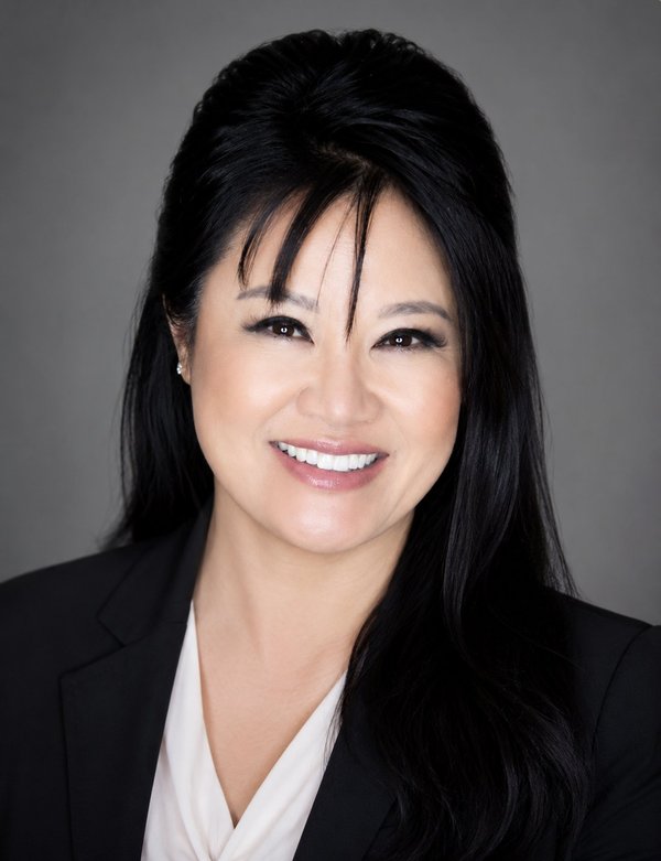 Tina Lyon, EA